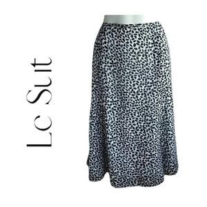 Le suit chiffon lined floral black white skirt sz 12P 12 PETITE EUC vintage +